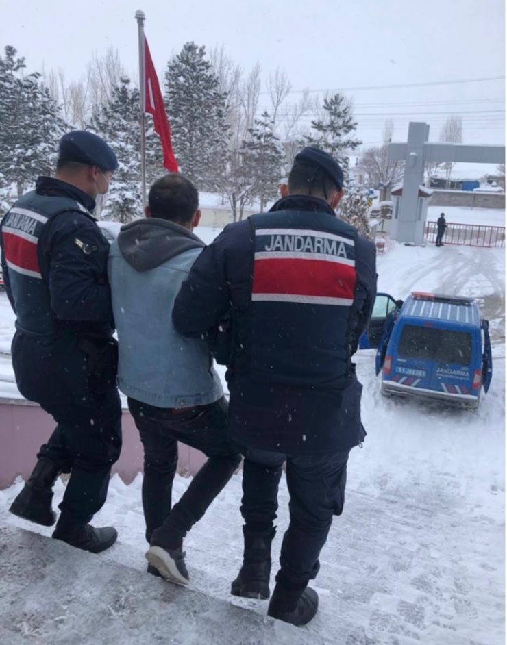JASAT Niğde’de çalınan aracı Aksaray’da buldu