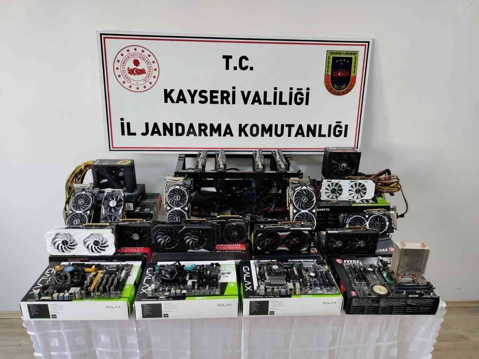 Kayseri’de kaçak kripto para üretimi yapan 2 kişi yakalandı