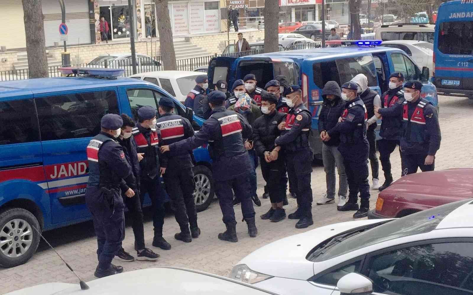 Sosyal medya dolandırıcılarına “Hayalet-2” operasyonu: 8 gözaltı