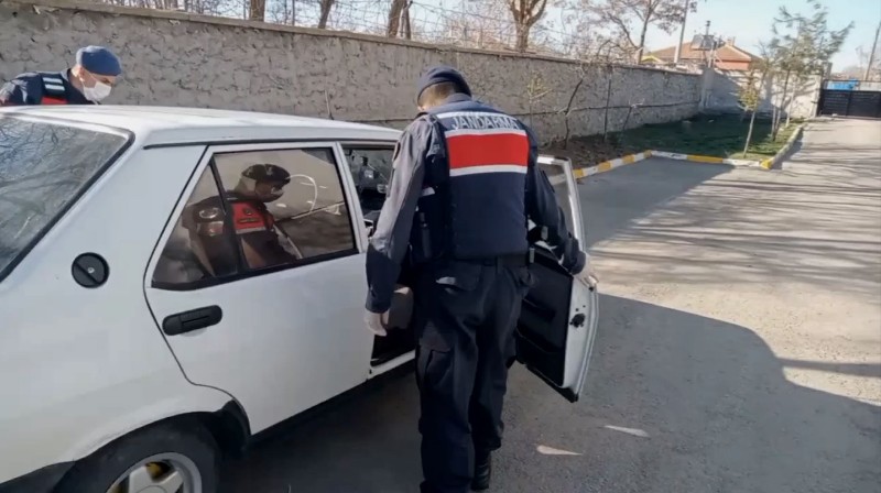 Aksaray’da uyuşturucu tacirlerine operasyon: 2 gözaltı