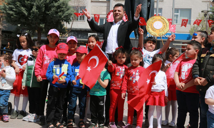 Aksaray’da CHP’den alternatif 23 Nisan kutlaması