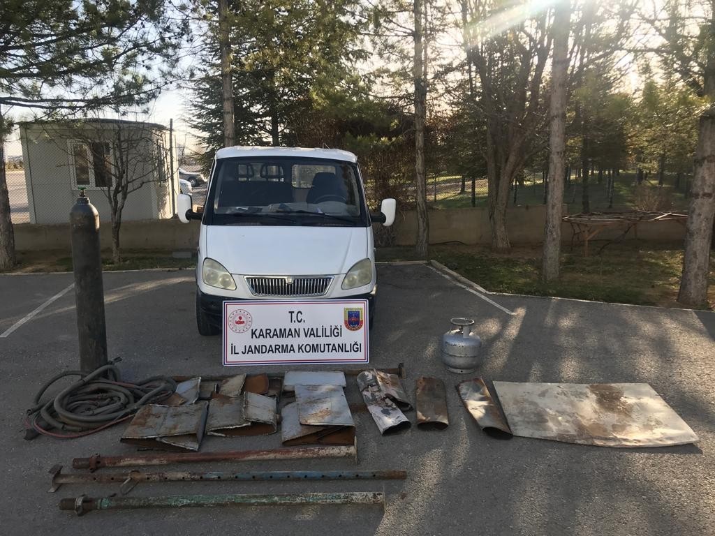 Karaman’da bağ evinden hırsızlık yapan 3 kişi tutuklandı