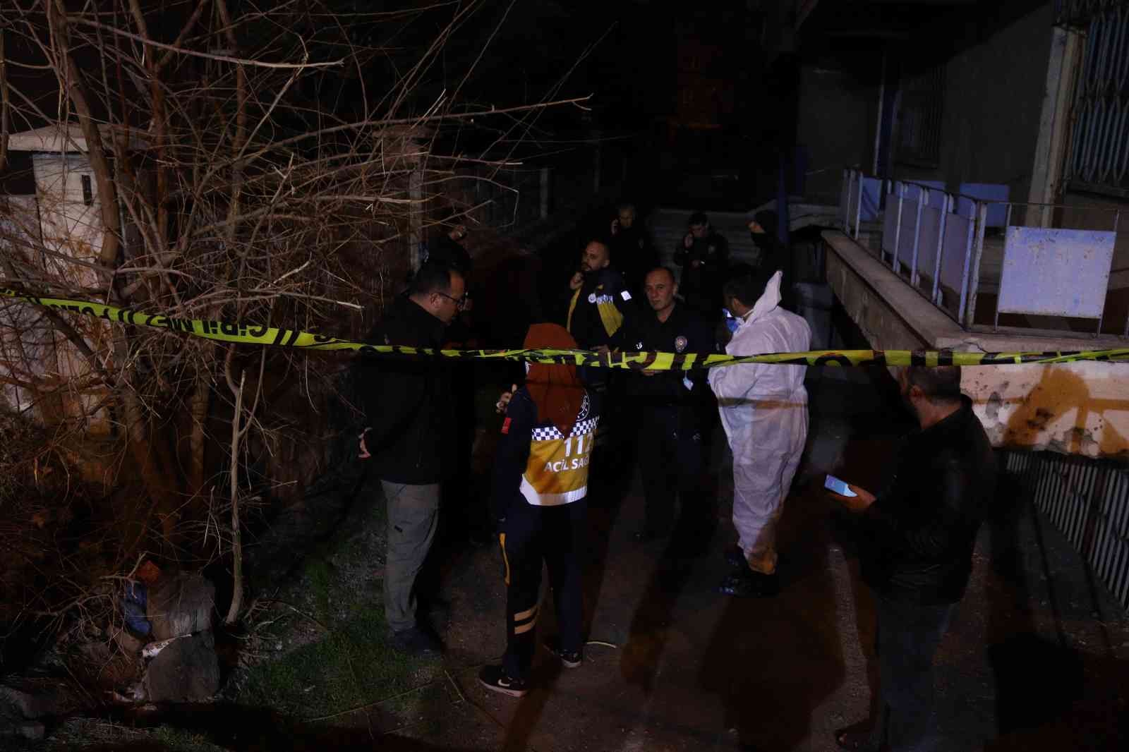 Kayseri’de feci yangın: 1 kişi hayatını kaybetti, 3’ü çocuk 4 kişi yaralandı