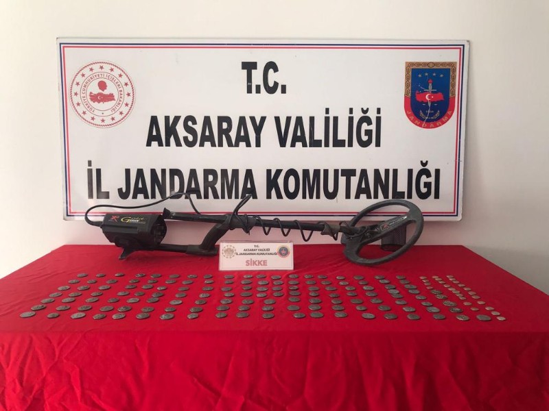 Aksaray’da, Roma dönemine ait 163 sikke yakalandı