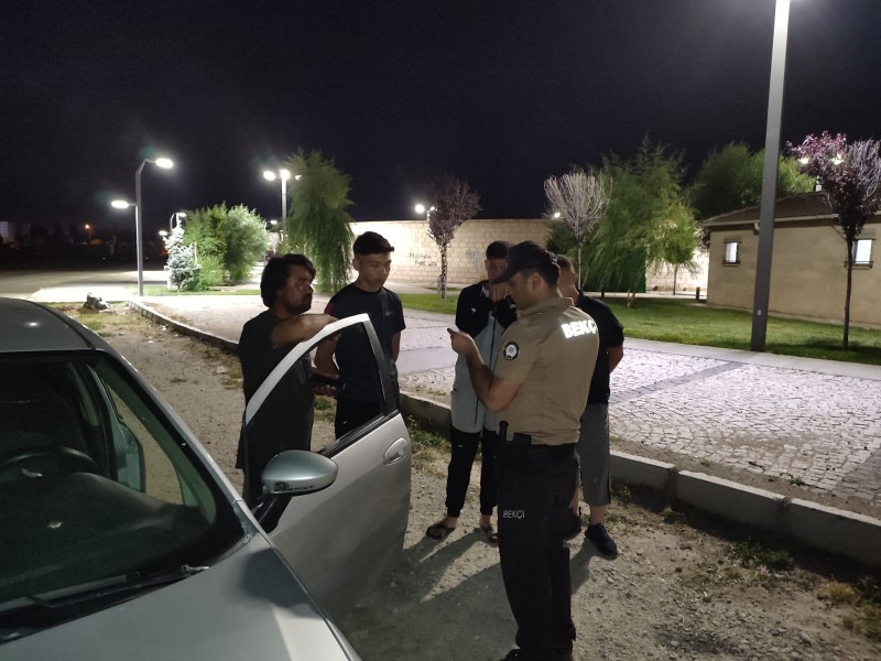 Aksaray’da bayram öncesi asayiş uygulaması: Aranan 10 kişi tutuklandı