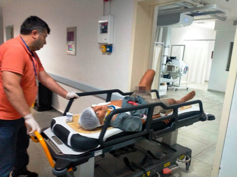 Aksaray’da lastiği patlayan otomobil takla attı: 5 yaralı
