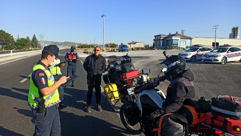 Aksaray’da motosiklet ve sürücüleri denetleniyor