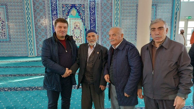 Belediye Başkanı Dinçer Hollanda’da gurbetçilerle buluştu