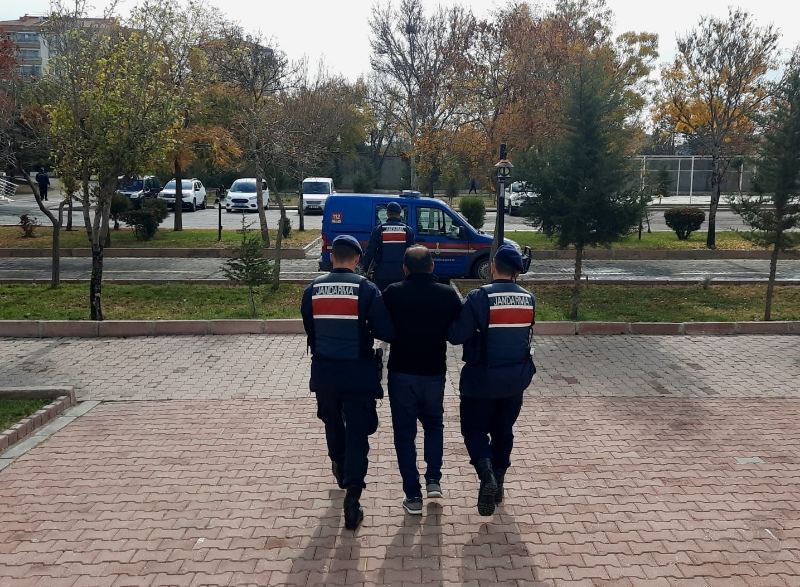 Aksaray’da dolandırıcılıktan cezası olan şüpheli yakalandı