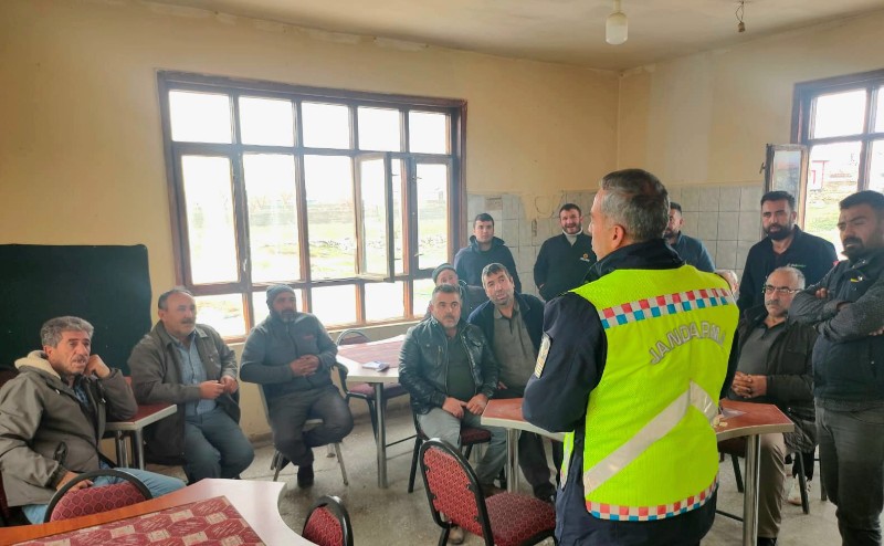 Jandarmadan sürücülere farkındalık eğitimi