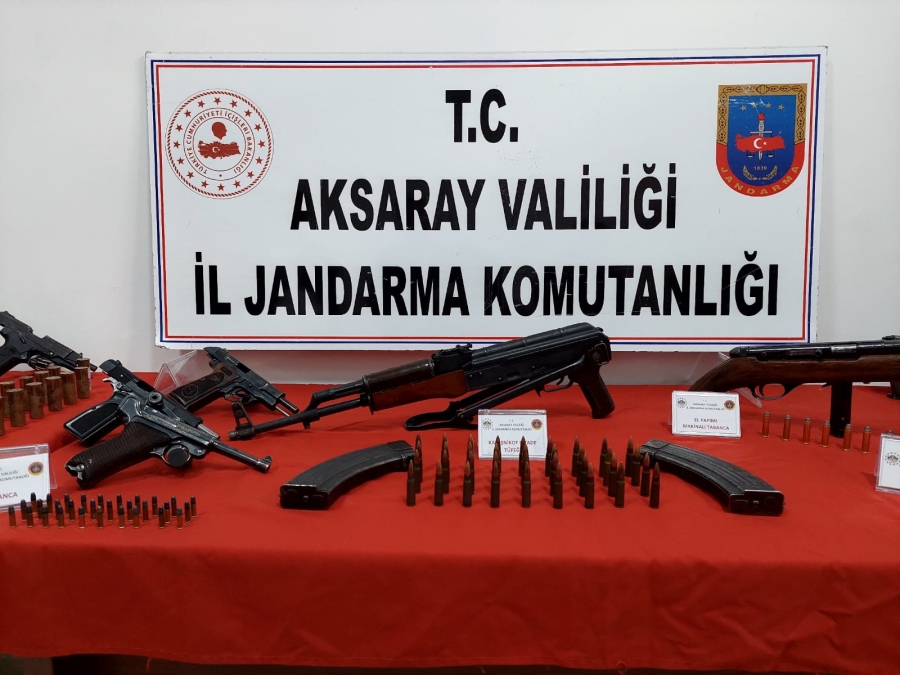 Jandarmanın baskın yaptığı evden cephanelik çıktı