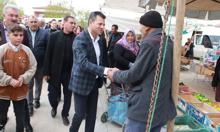 Yenikentliler: İlçelik giderken Yenikent’in öz evladı neredeydi?