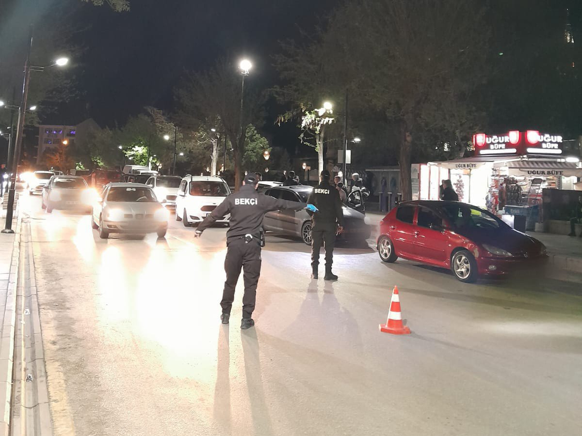 Aksaray’da 110 aranan şahıs yakalandı, 57’si tutuklandı!
