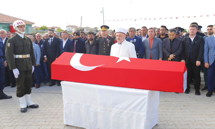 Şehidimizi son yolculuğuna uğurladık
