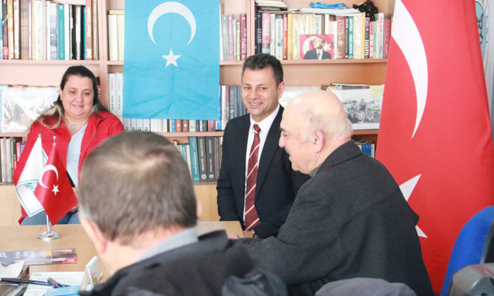 Ertürk, ülkücü camianın efsane isimlerini ziyaret etti