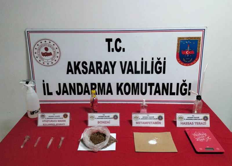 Jandarmadan uyuşturucu operasyonu: 2 gözaltı