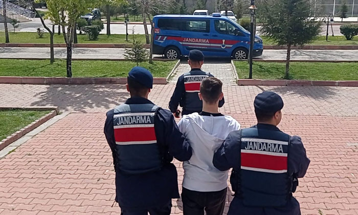 Aksaray’da “Yağma” suçundan aranan zanlı yakalandı