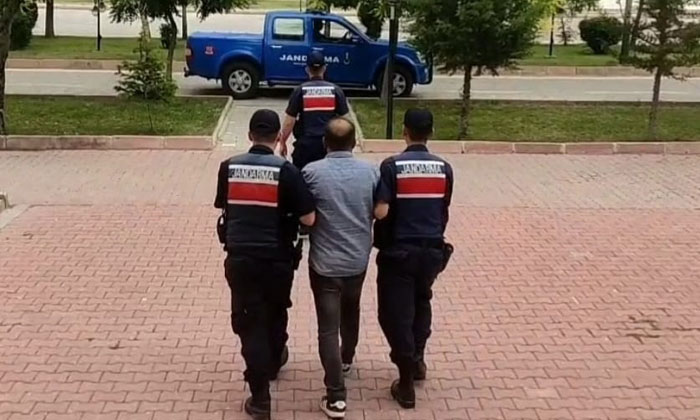 Dolandırıcılıktan 11 yıl hapis cezası bulunan hükümlü yakalandı