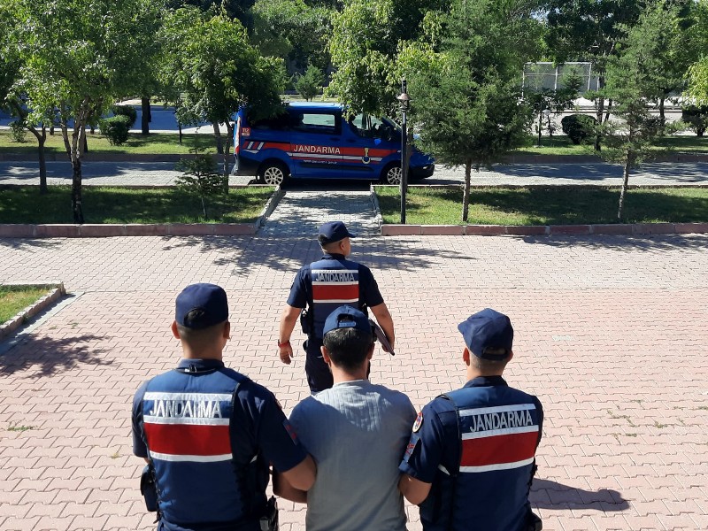Hırsızlık ve yağma suçlarından 11 yıl hapis cezası olan şahıs yakalandı