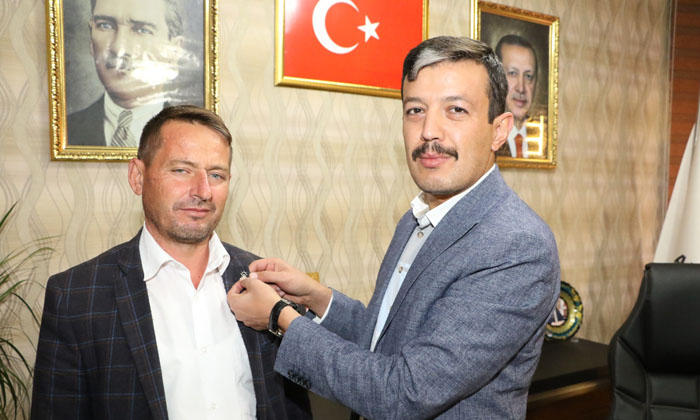 Aksaray’da CHP İlçe Başkanı AK Parti’ye geçti