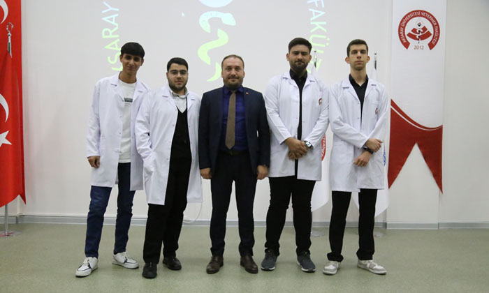 Veteriner Hekim adayı 64 öğrenci beyaz önlüklerini giydi
