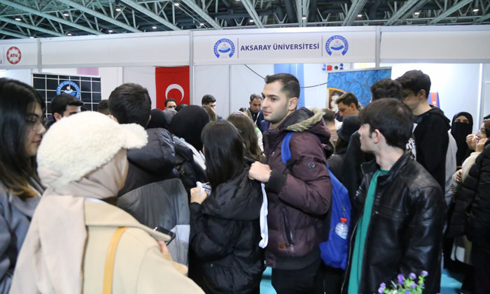 ASÜ, 2023 Orta Anadolu Kariyer Fuarı’nda