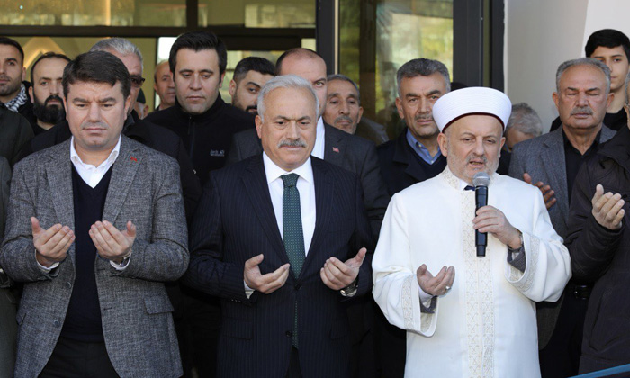 Bedir Muhtar Cami ve Külliyesi dualarla açıldı