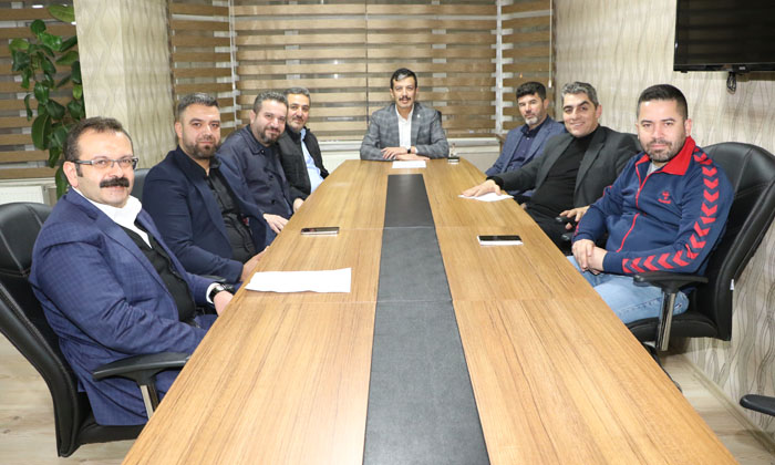 İlçe başkanlarıyla istişare toplantısı gerçekleştirildi