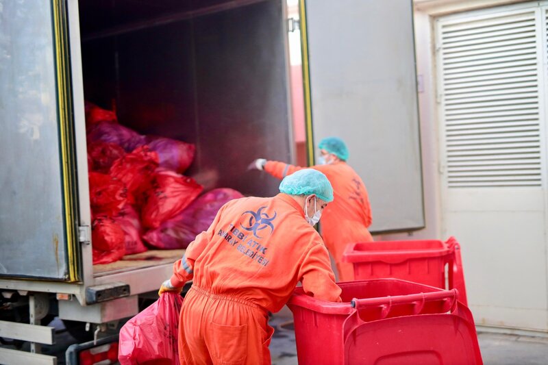 Aksaray Belediyesi, her ay 30 ton tıbbi atık toplayarak imha ediyor