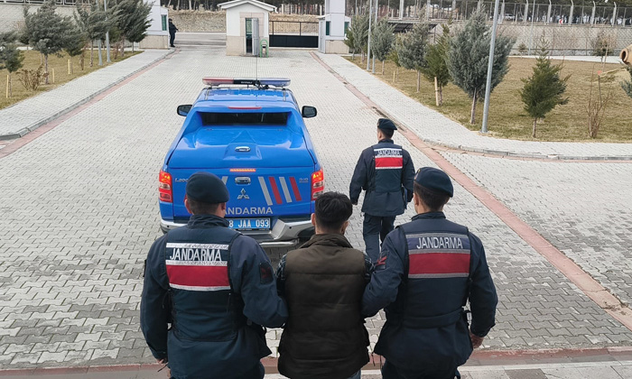 Aksaray’da hırsızlık suçundan 18 yıl cezası olan şahıs yakalandı
