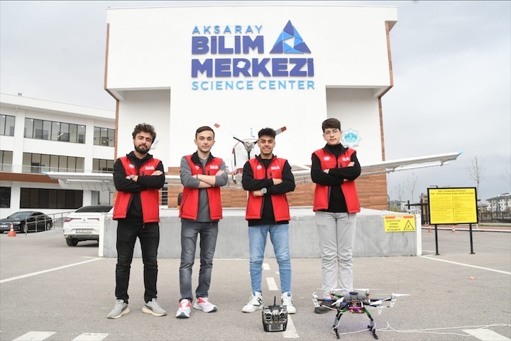 Ürettikleri drone ile Aksaray’ı temsil edecekler