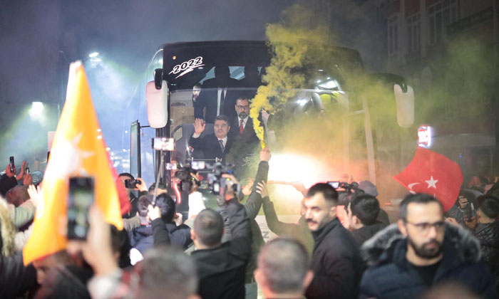 Aksaray Belediye Başkanı Dinçer’e coşkulu karşılama