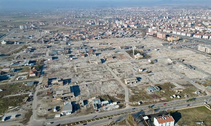 Eski Sanayi Sitesi’ndeki yapıların yüzde 85’inin yıkımı gerçekleştirildi