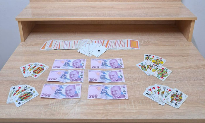 Aksaray’da kahvehanelere kumar baskını!