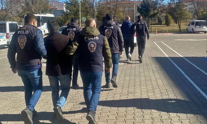 Aksaray’da siber operasyon! 4 tutuklama
