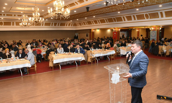 Başkan Dinçer öğretmenlerle iftarda buluştu