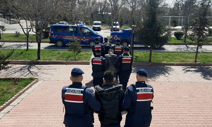Aksaray’da uyuşturucu tacirlerine operasyon: 3 tutuklama