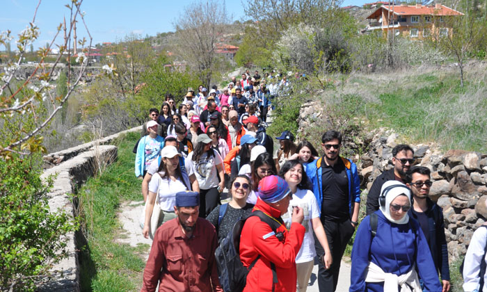 Aksaray Barosu avukatları doğa yürüyüşünde buluştu