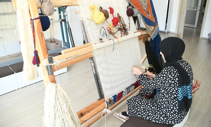 Geleneksel el sanatları AKMEK’te yaşatılıyor