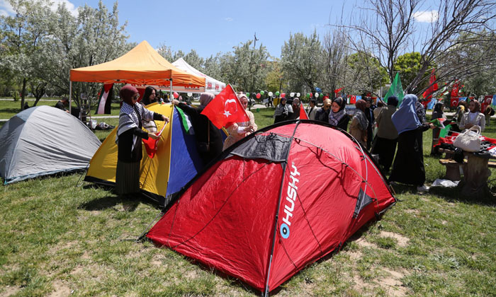 ASÜ öğrencileri Gazze nöbetine başladı