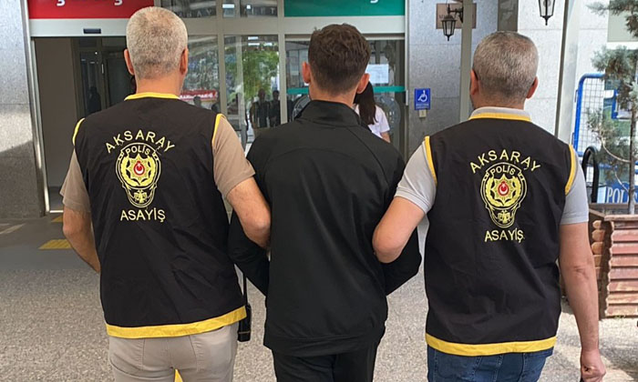 Aksaray’da 23 yıl hapis cezası bulunan hırsız yakalandı!