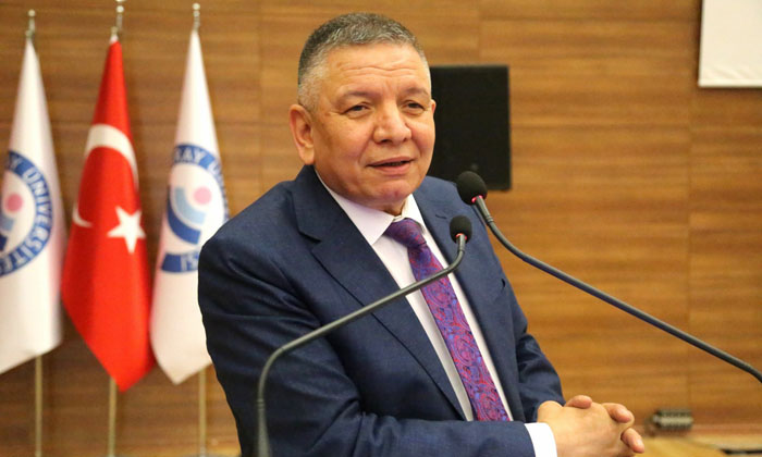 ASÜ’de ‘Türkiye Üzerine Oynanan Oyunlar’ konferansı düzenlendi