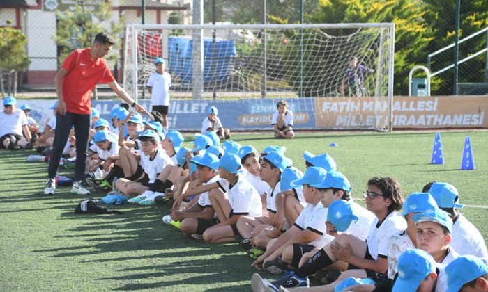 Aksaray Belediyesi Yaz Spor Okulu dönem kayıtları başladı
