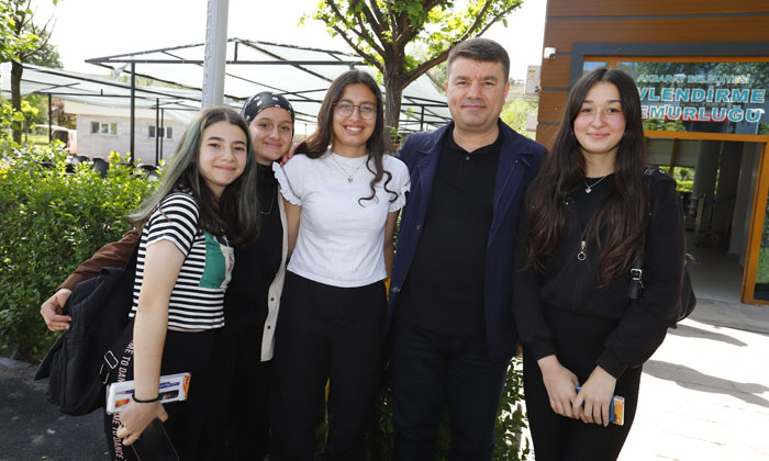Aksaraylı öğrencilerden büyük başarı; 108 öğrenci dereceye girdi
