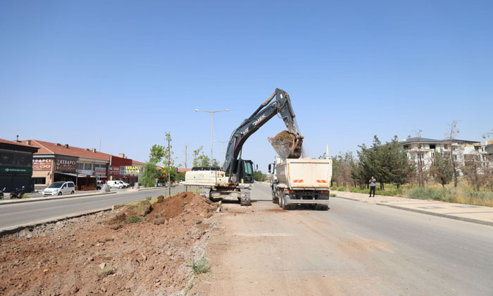 Toptancılar Sitesi kavşağında akıllı trafik uygulaması için ilk düğmeye basıldı