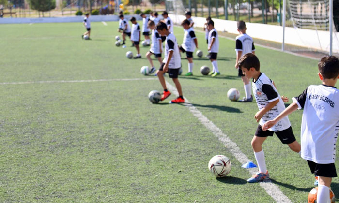 Aksaray yaz spor okulları 700 çocuğa hizmet veriyor