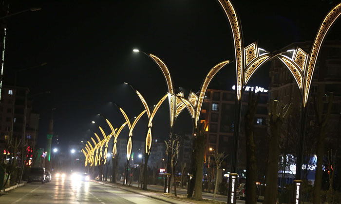 Acem Caddesi led aydınlatmalarla donatılıyor
