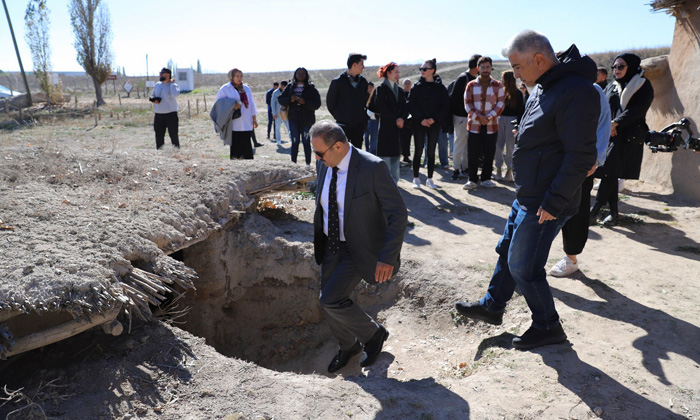 Rektör Arıbaş: Aksaray, tarihi özellikleriyle heyecan verici bir şehir