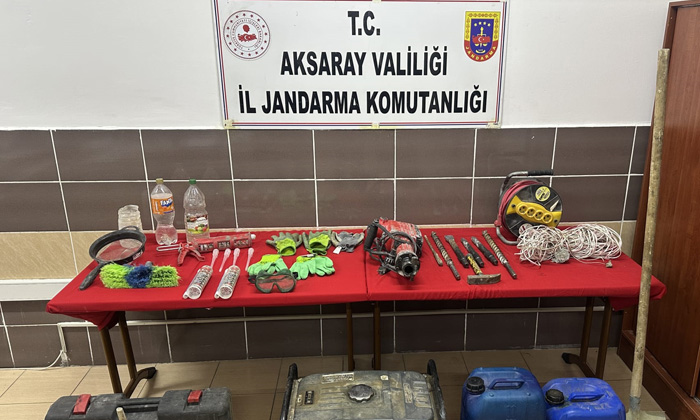 Aksaray’da kaçak kazı yapan 3 kişi suçüstü yakalandı