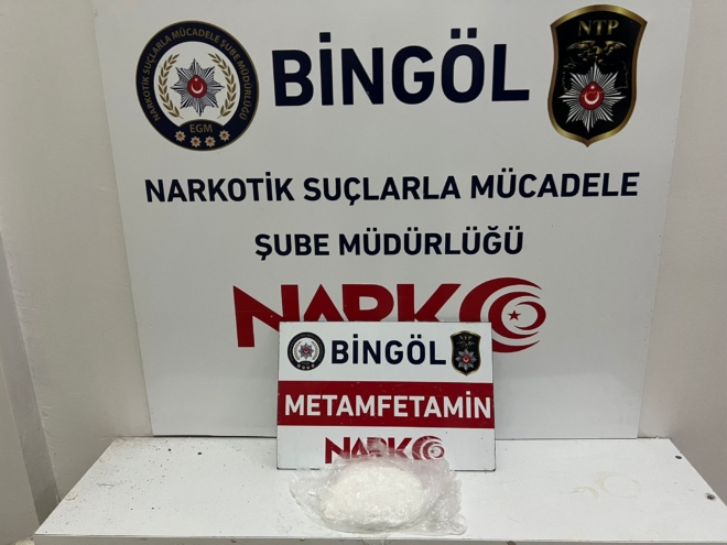 Uyuşturucu kaçakçısı otobüste yakalandı